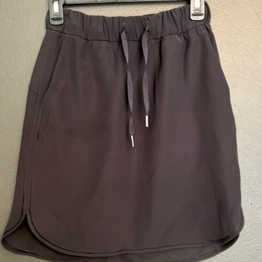 Lululemon Black On The Fly Skirt